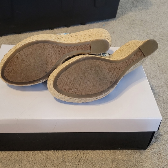 Alfani Espadrille Sling Back Candice Blue Wedges With Gem Detailing Size 6.5 - Picture 3 of 5